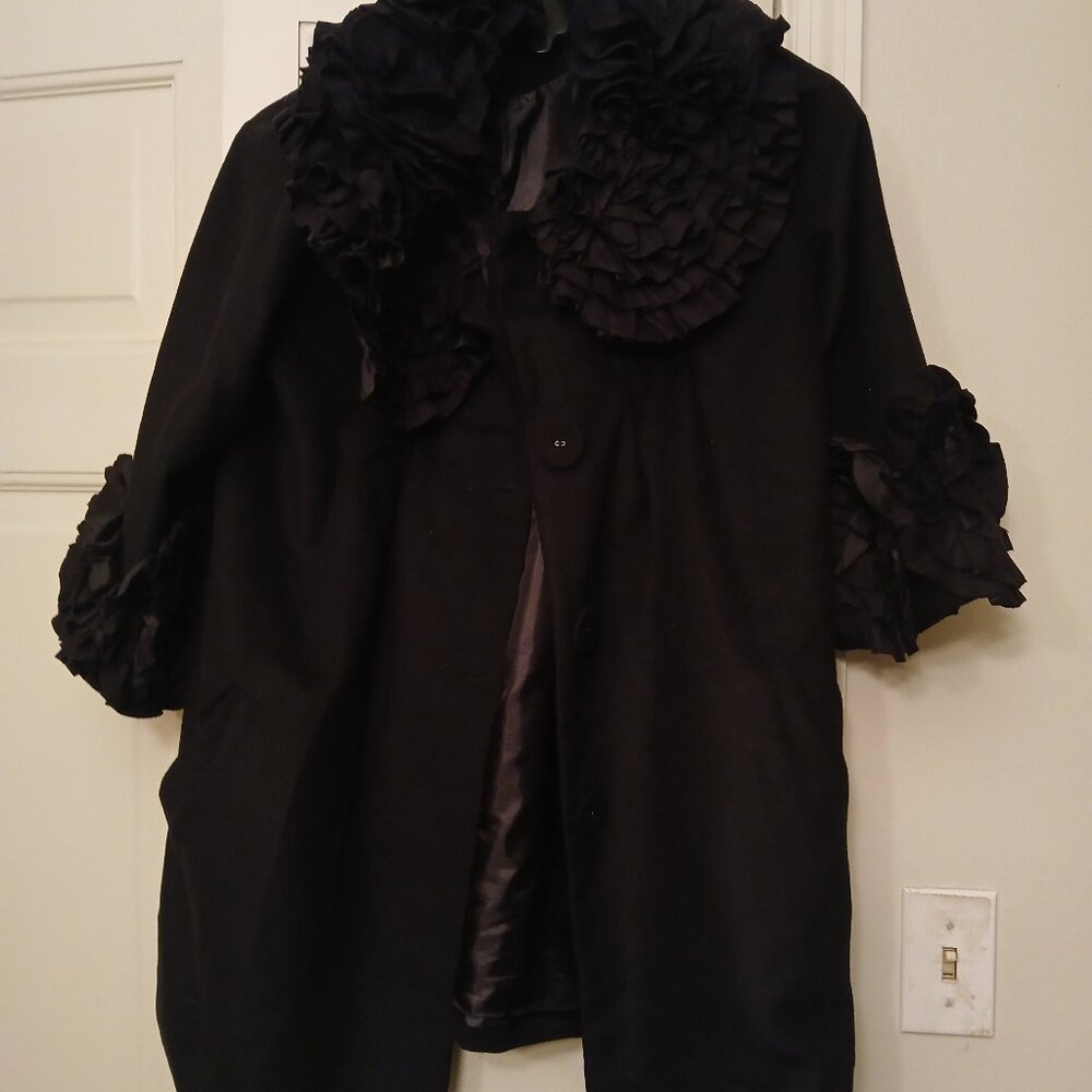 Elegant Ryu: Peacoat in Size Small